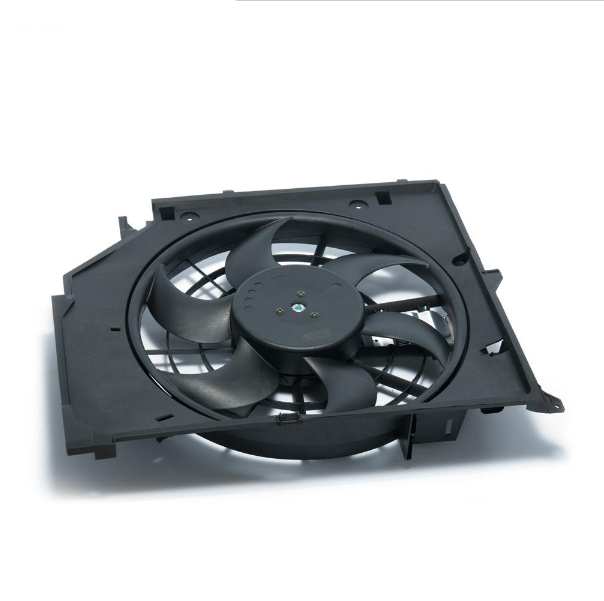 картинка Вентилятор охлаждающий универсальный BMW 3 Series E46 325i 328i 330i  99-06 543mm*470mm*80mm магазин  StreetTuning 