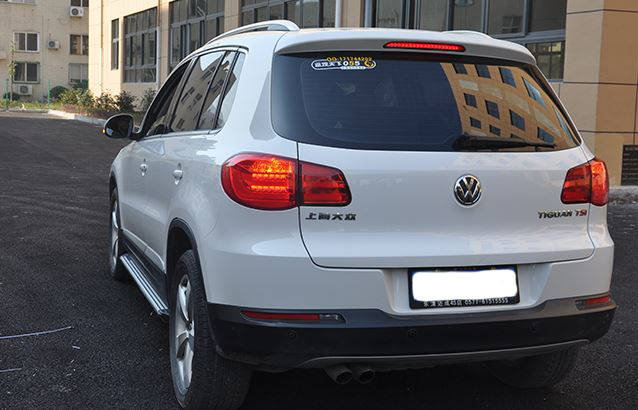 картинка Задние фары для Volkswagen Tiguan 2009-2011г магазин  StreetTuning 