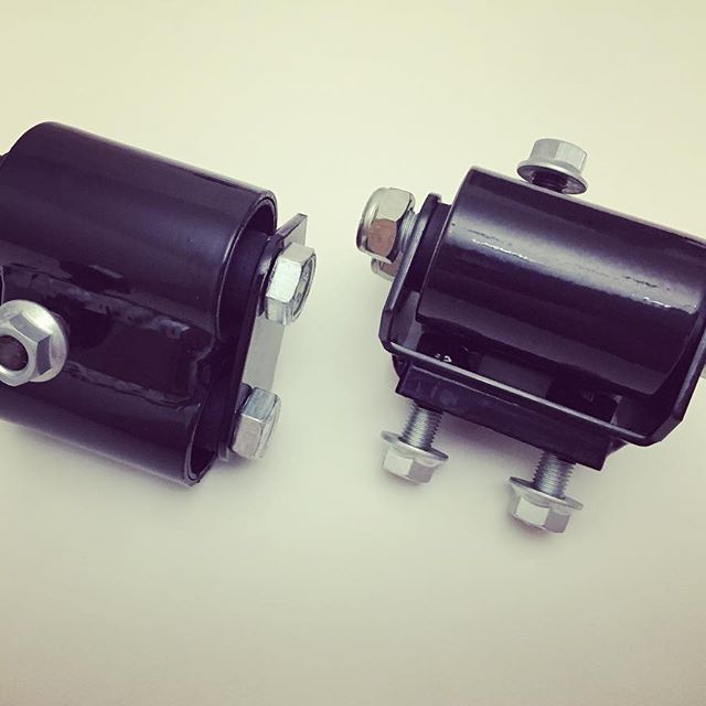 картинка Комплект опор двигателя EG33 для Subaru Alcyone SVX магазин  StreetTuning 