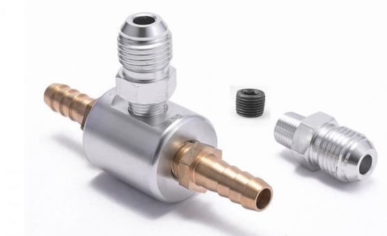 картинка Тройник под шланг топливной магистрали 8 мм + 2 фитинга AN6 магазин  StreetTuning 