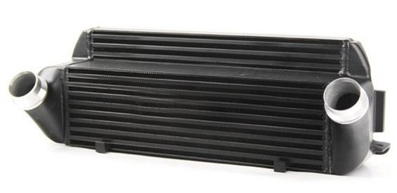 картинка Интеркулер BMW 1, 2, 3, 4 серий F20 F22 F30 F32 бензин магазин  StreetTuning 