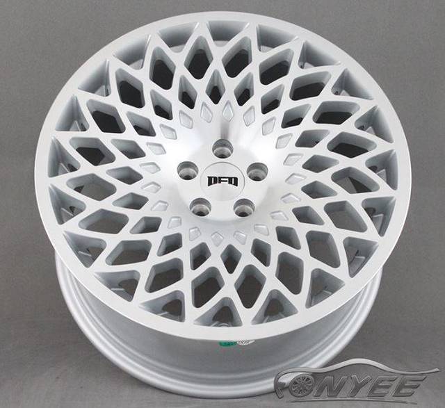 картинка Новые диски Stuttgart STX R18 5X114,3 ET35 J8,5, серые магазин  StreetTuning 