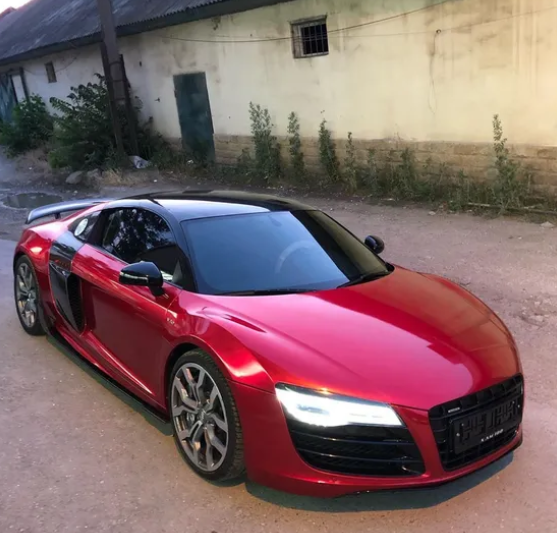 картинка Пленка виниловая рубиновый красный - PET Metallic Ruby Red магазин  StreetTuning 