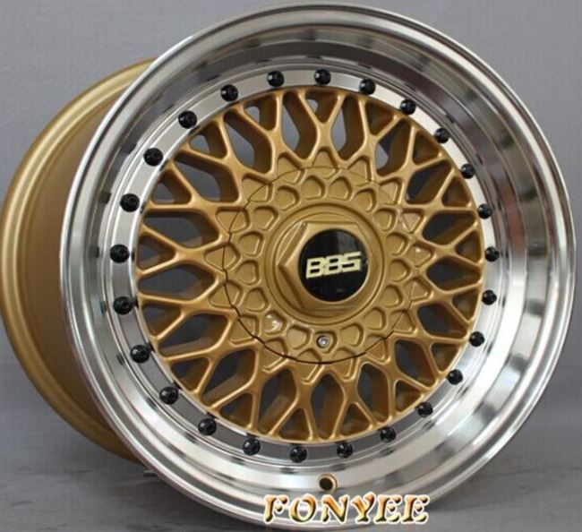картинка Новые диски BBS RS R15 4X100/4X114,3 ET15 J8 золото + черные болтики магазин  StreetTuning 