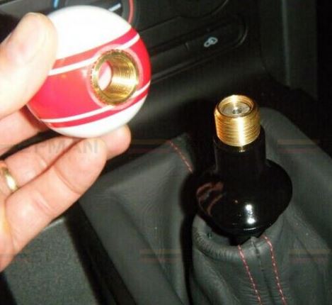 картинка Фиксатор для ручки КПП M12X1.25 , неохром магазин  StreetTuning 