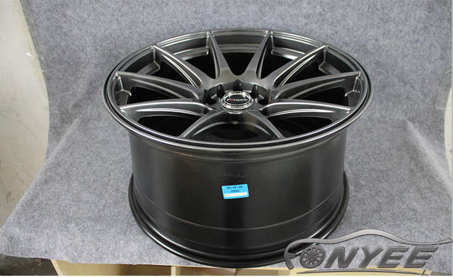 картинка Новые диски XXR 527 R17 5x100/114,3 ET30 J8,25, темно-серебряные глянцевые магазин  StreetTuning 