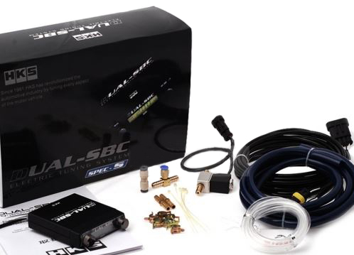 картинка Электронный буст контроллер HKS DUAL-SBC SPEC магазин  StreetTuning 