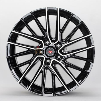 картинка Диски Vossen EVO-6T  R18 J9 ET35 5X114,3 black + polished магазин  StreetTuning 