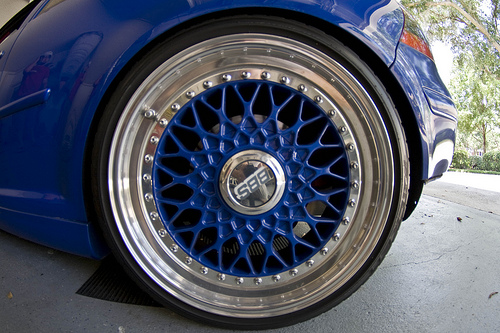 картинка Новые диски BBS RS R16 4X100/5X100 ET20 J9 синий глянец + серебристые болтики магазин  StreetTuning 