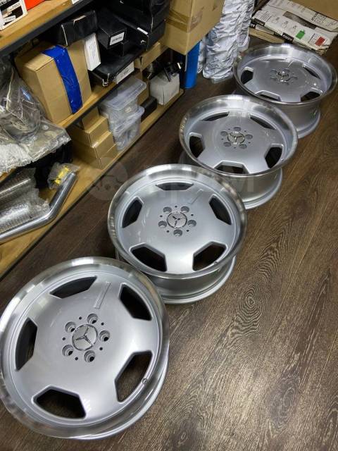 картинка Новые диски AMG monoblock R18 J8 ET35 5X112, серебро магазин  StreetTuning 