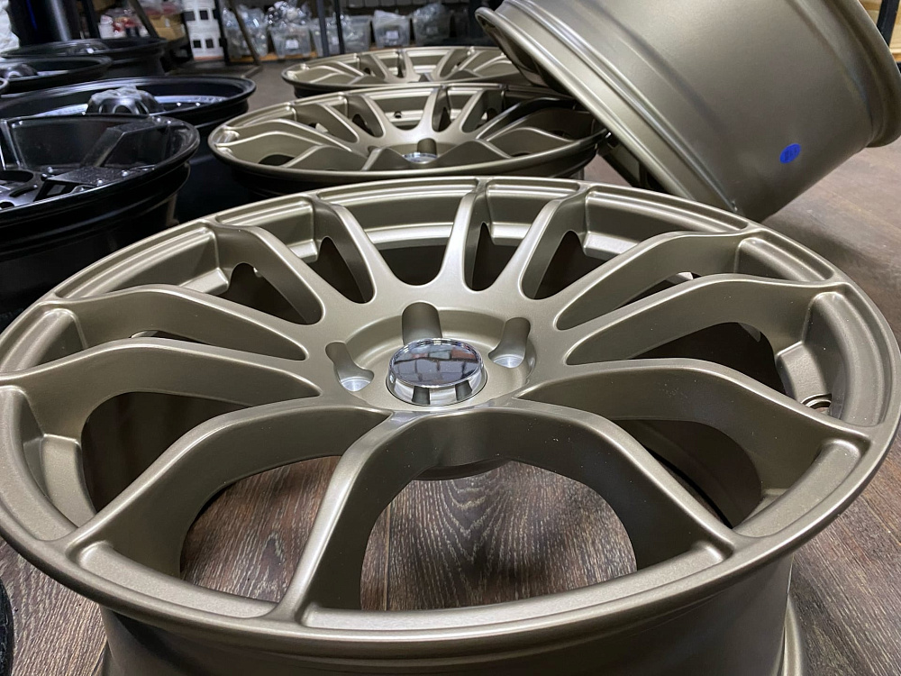 картинка Новые диски RAYS Gram Lights 57 Xtreme R18 5X114,3 ET33 J8,5 бронза матовая от магазина  StreetTuning