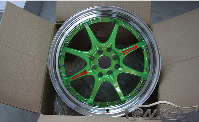 картинка Новые диски RAYS CE28SL R17 4X114,3/4X100 ET38 J7,5 зеленый + полированная полка магазин  StreetTuning 