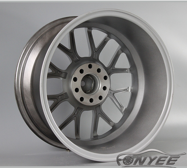 картинка Новые диски BBS RC302 R18 5X112/5X120 ET20 J10 серебро глянец магазин  StreetTuning 