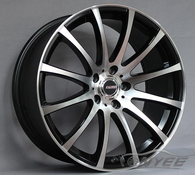 картинка Новые диски Styluz M575 R18 5х114,3 ET36 J8 черный мат + серебро магазин  StreetTuning 