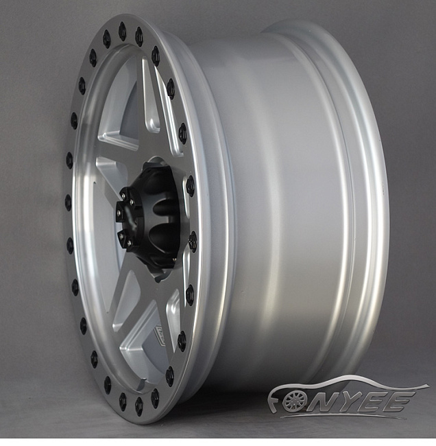 картинка Новые диски MVF-968 R16 5X114,3 ET15 J7 серебро и черные болтики магазин  StreetTuning 