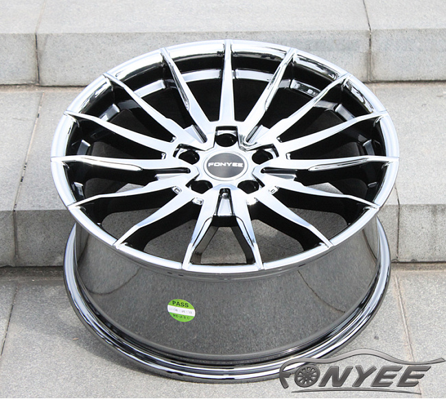 картинка Новые диски WORK URBANZONE FERVORE R18 5X114,3 ET40 J8,0 платиновые магазин  StreetTuning 