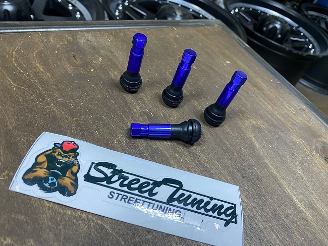 картинка Ниппели (вентили) для колес, к-т 4 шт, цвет синий магазин  StreetTuning 