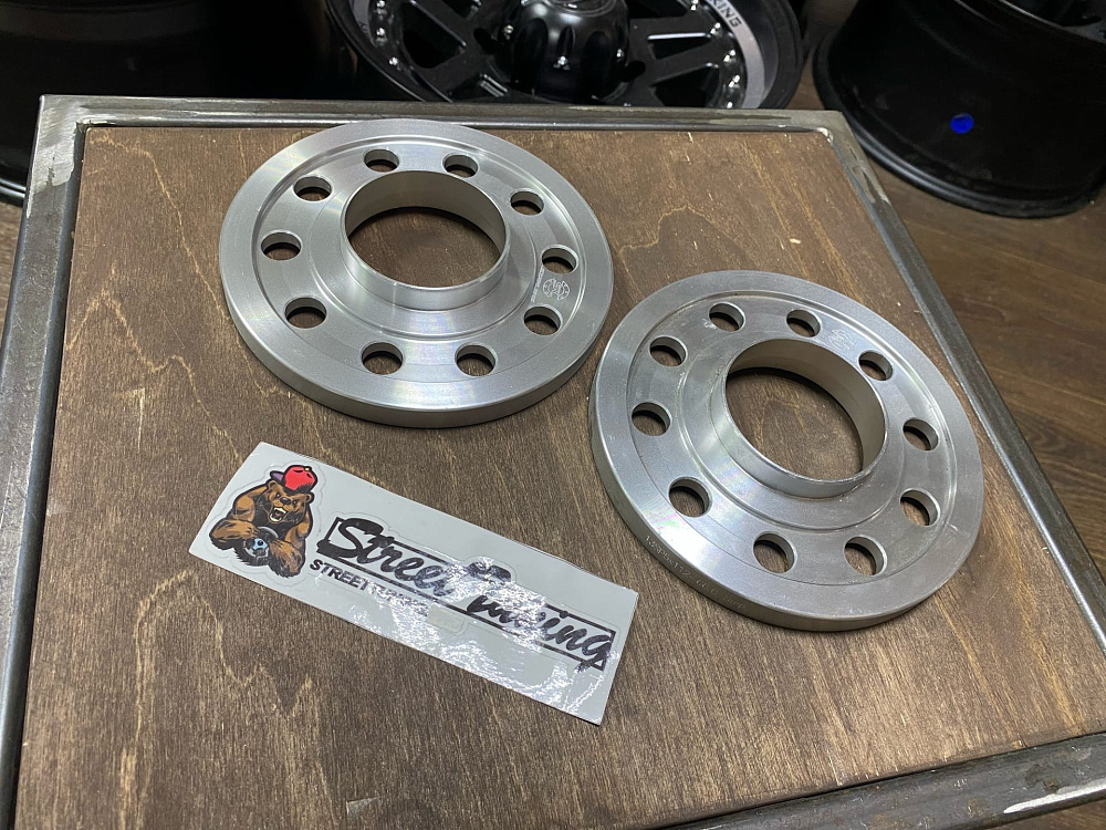 картинка Проставка Starleks 13 мм 5x112  цо 66.6 Silver от магазина  StreetTuning