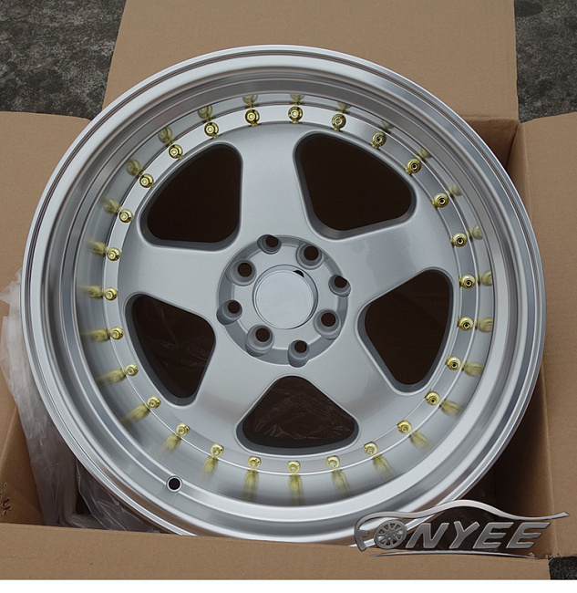 картинка Новые диски Rotiform R17 4x100-4x114,3 ET10 J10 серебро + полированная полка магазин  StreetTuning 