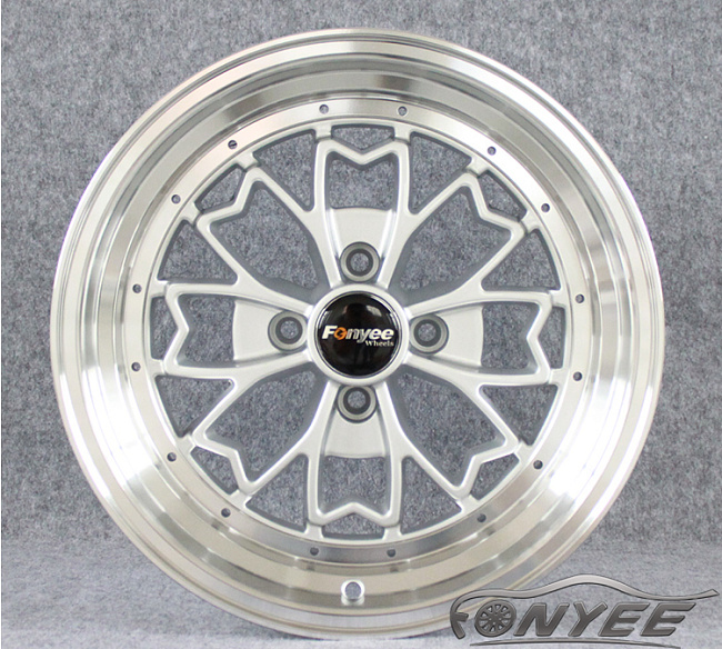 картинка Новые диски Fonyee 552 R15 4X100 ET20 J8 серебро + полированная полка магазин  StreetTuning 