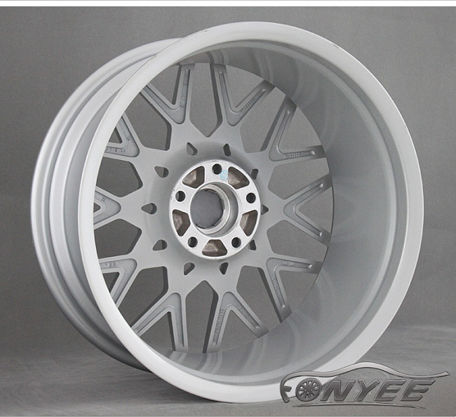 картинка Новые диски Rotiform blq R19 5х112 ET35 J8,5 серебро магазин  StreetTuning 