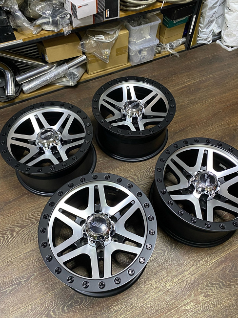 картинка Новые диски MVF 957 R16 J8 ET-25 6x139.7 магазин  StreetTuning 