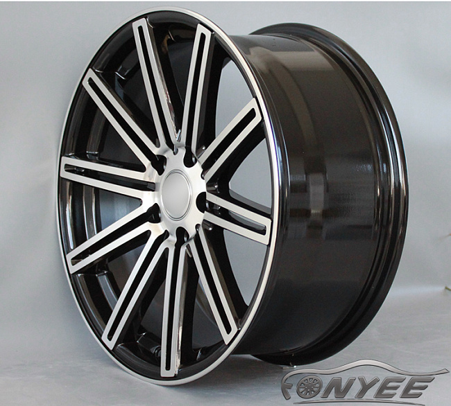 картинка Новые диски Vossen CV4 Replica R17 5X114,3 ET38 J8 черный глянец серебро магазин  StreetTuning 