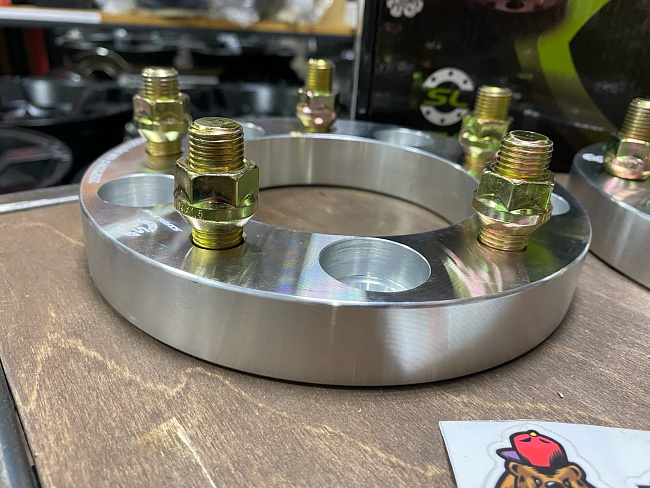 картинка Проставка Starleks 25 мм 5x139.7 14x1.5 цо 108.5 Silver магазин  StreetTuning 