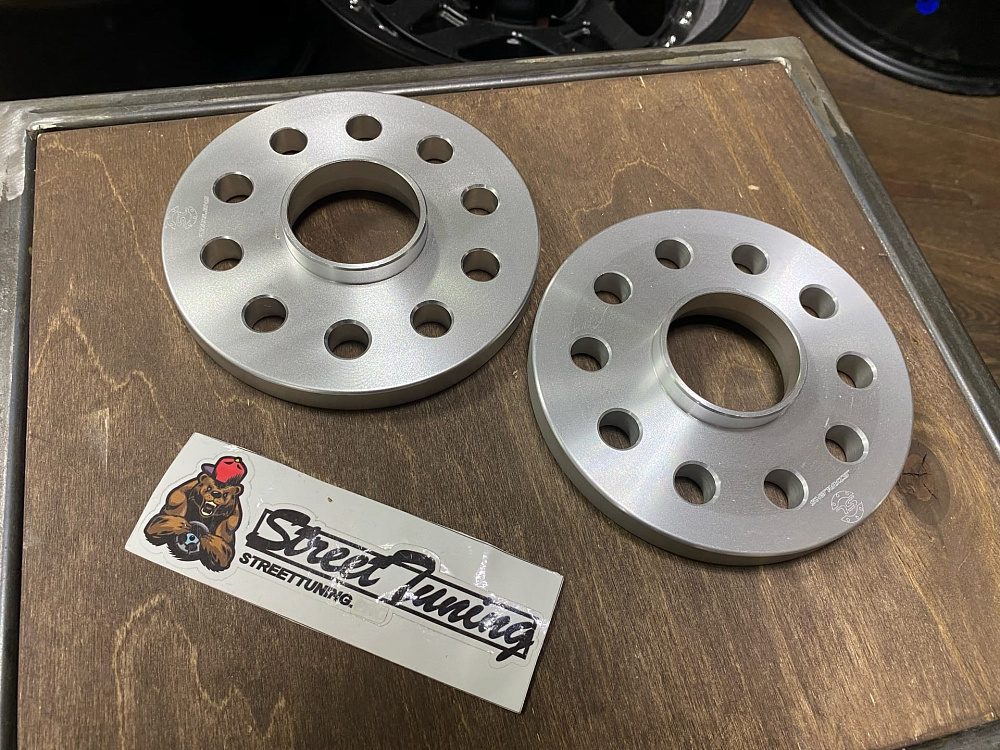 картинка Проставка Starleks 15 мм 5x105  цо 56.6 silver от магазина  StreetTuning