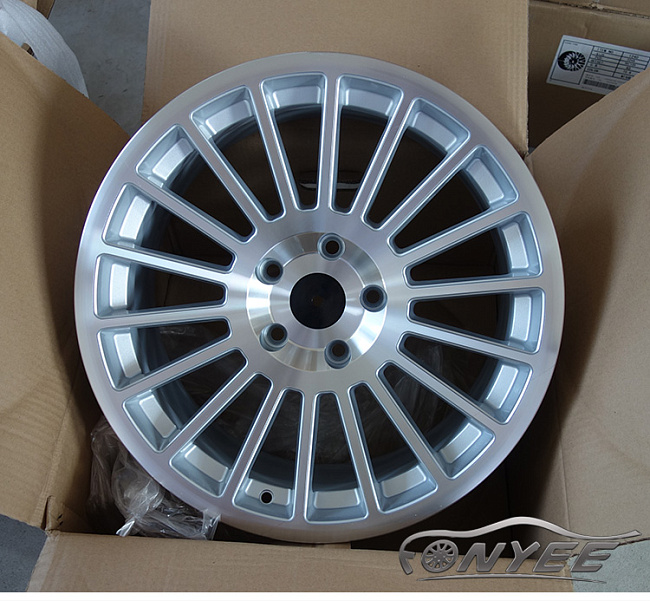 картинка Новые диски Rotiform IND R19 5x112 ET40 J8,5 серебро магазин  StreetTuning 