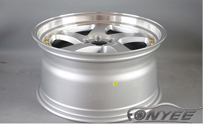 картинка Новые диски Rotiform TMB Flat R17 5х114,3 ET40 J7,5 серебро + полированная полка магазин  StreetTuning 