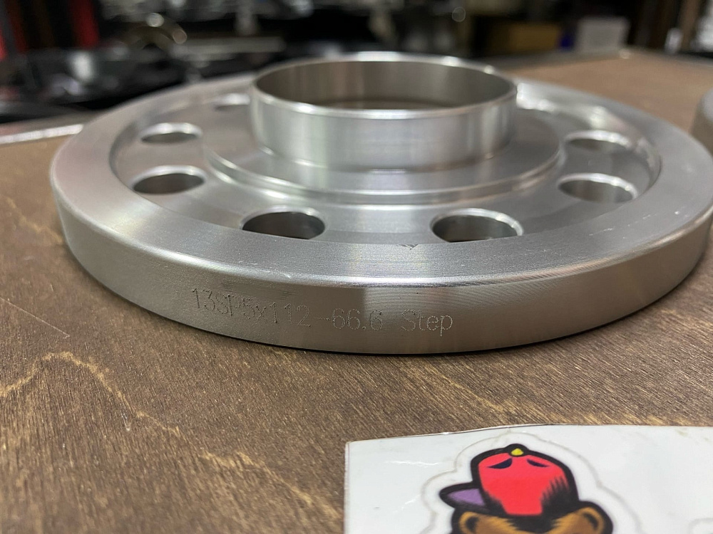 картинка Проставка Starleks 13 мм 5x112  цо 66.6 Silver от магазина  StreetTuning