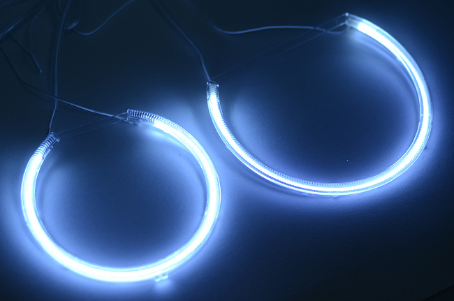 картинка Газоразрядные ангельские для BMW E53 (X5). Диаметр 127 мм х160 мм. магазин  StreetTuning 