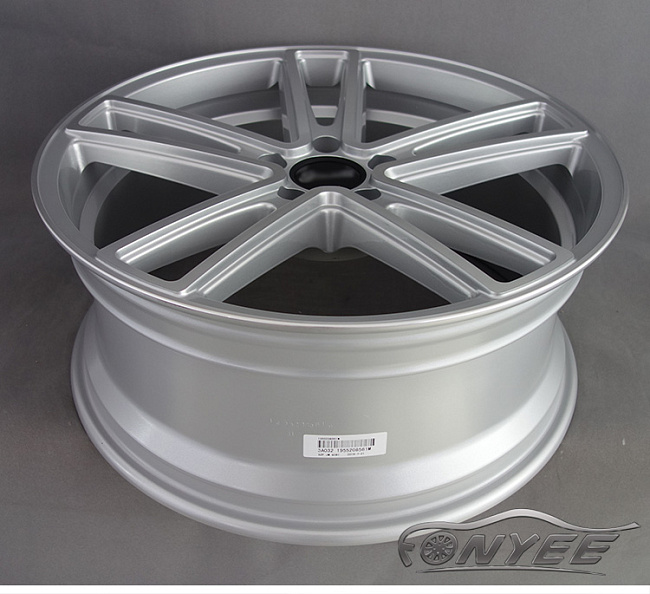 картинка Новые диски Koko Kuture Massa-5 R20 J8,5 ET38 5x114,3 серебро магазин  StreetTuning 