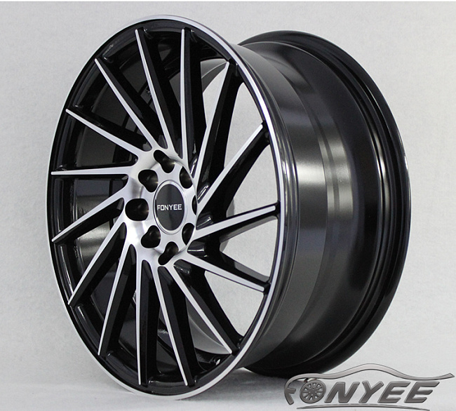 картинка Новые диски Vossen VPS304 Replica R17 4X114,3/4X100 ET35 J7,5 черный глянец + серебро магазин  StreetTuning 