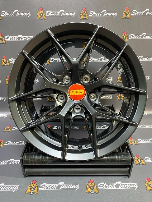 картинка Новые диски HRE FF65 R16 J7 ET35 5x114.3 Black Mat магазин  StreetTuning 