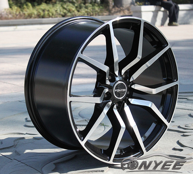 картинка Новые диски Fonyee Model 7 R19 5X108 ET35 J9,5 черный + серебро магазин  StreetTuning 