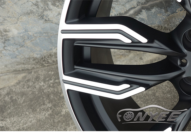 картинка Новые диски BMW 760 M STYLE R18 5X110 ET35 J8,0 черные магазин  StreetTuning 