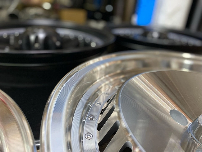 картинка Новые диски Stuttgart ST4 R16 J8 ET25 4X100 серебро магазин  StreetTuning 