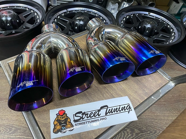 картинка Насадки на глушитель HKS Style двойные комплект- 2 шт 63 х 102 мм магазин  StreetTuning 