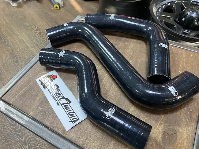 картинка Патрубки радиатора Samco Sport для Subaru Outback 03-09 BP (3шт) магазин  StreetTuning 