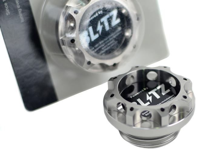 картинка Крышка маслозаливной горловины Blitz for Subaru магазин  StreetTuning 