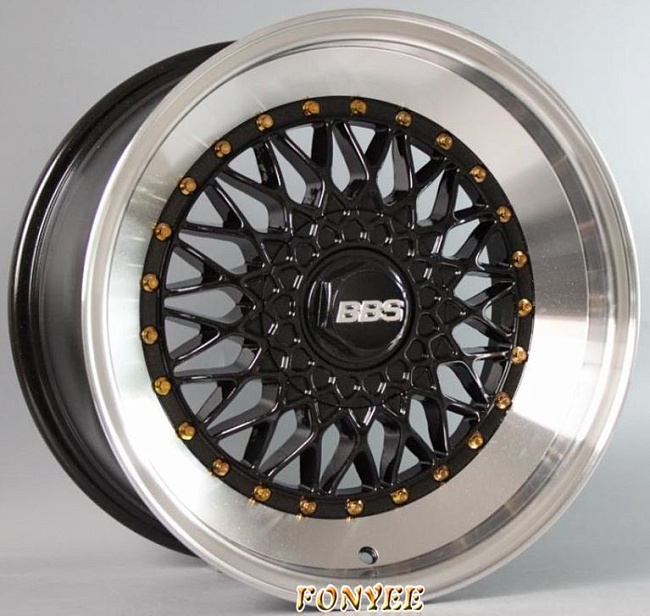картинка Новые диски BBS RS R17 4X114,3/4X100 ET20 J8 черный глянец + золотые болтики + полированная полка магазин  StreetTuning 