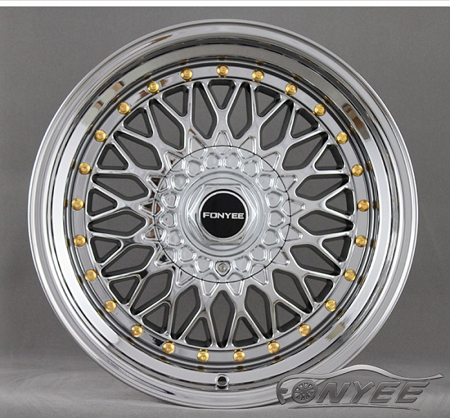 картинка Новые диски BBS RS R17 4X114,3/5X114,3 ET15 J10 хром серебро + золотистые болтики магазин  StreetTuning 