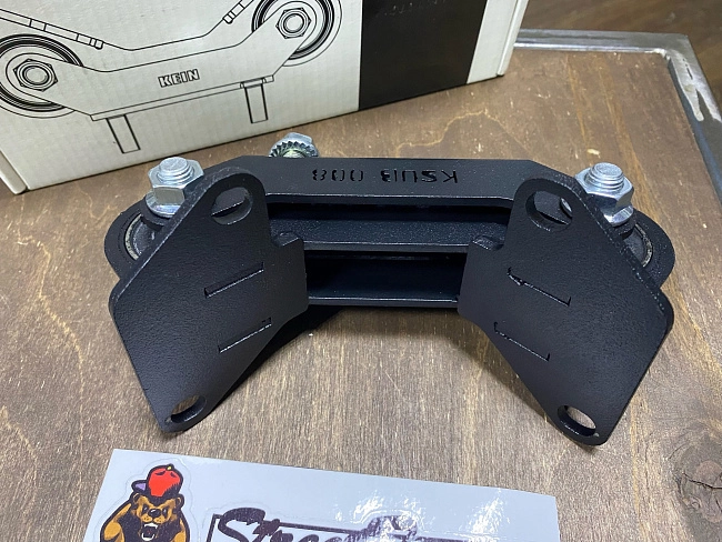 картинка Опора для 4 ступенчатой автоматической трансмиссии? Subaru Forester, Impreza, Legacy, Outback, Exiga, SVX магазин  StreetTuning 