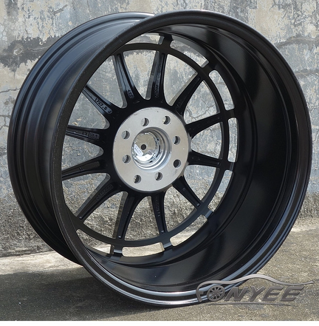 картинка Новые диски Enkei NT03-M R17 4x100-4x114,3 ET35 J7,5 черный + серебро магазин  StreetTuning 