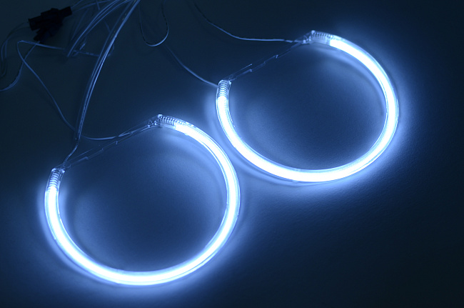 картинка Газоразрядные ангельские для BMW E83 (X3). Диаметр 132 мм х146 мм. магазин  StreetTuning 