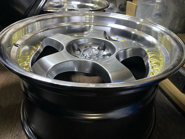 картинка Новые диски SSR SP1 R17 J9 ET20 4X100/4x114.3, Hyper Black магазин  StreetTuning 