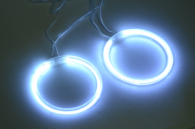 картинка Газоразрядные ангельские для Toyota Сamry. Диаметр 85 мм х100 мм. магазин  StreetTuning 