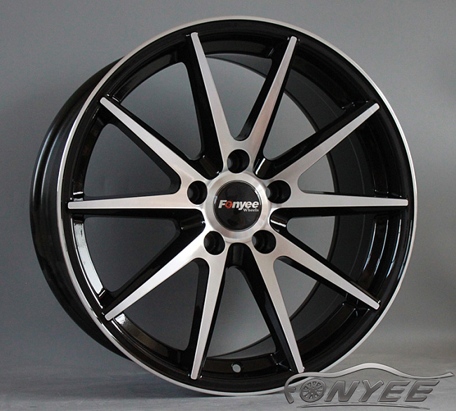 картинка Новые диски Vossen VFS1 Replica R18 5X120 ET35 J9,5 черный глянец + серебро магазин  StreetTuning 
